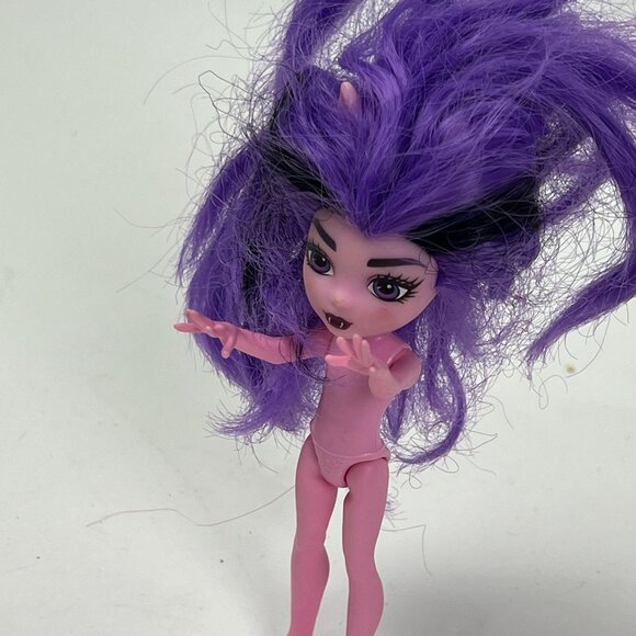 Mattel Monster High Minis Purple Haired Werewolf Vampire Doll - Picture 4 of 6